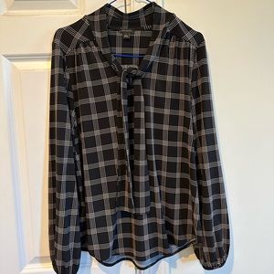 Ann Taylor top in Small